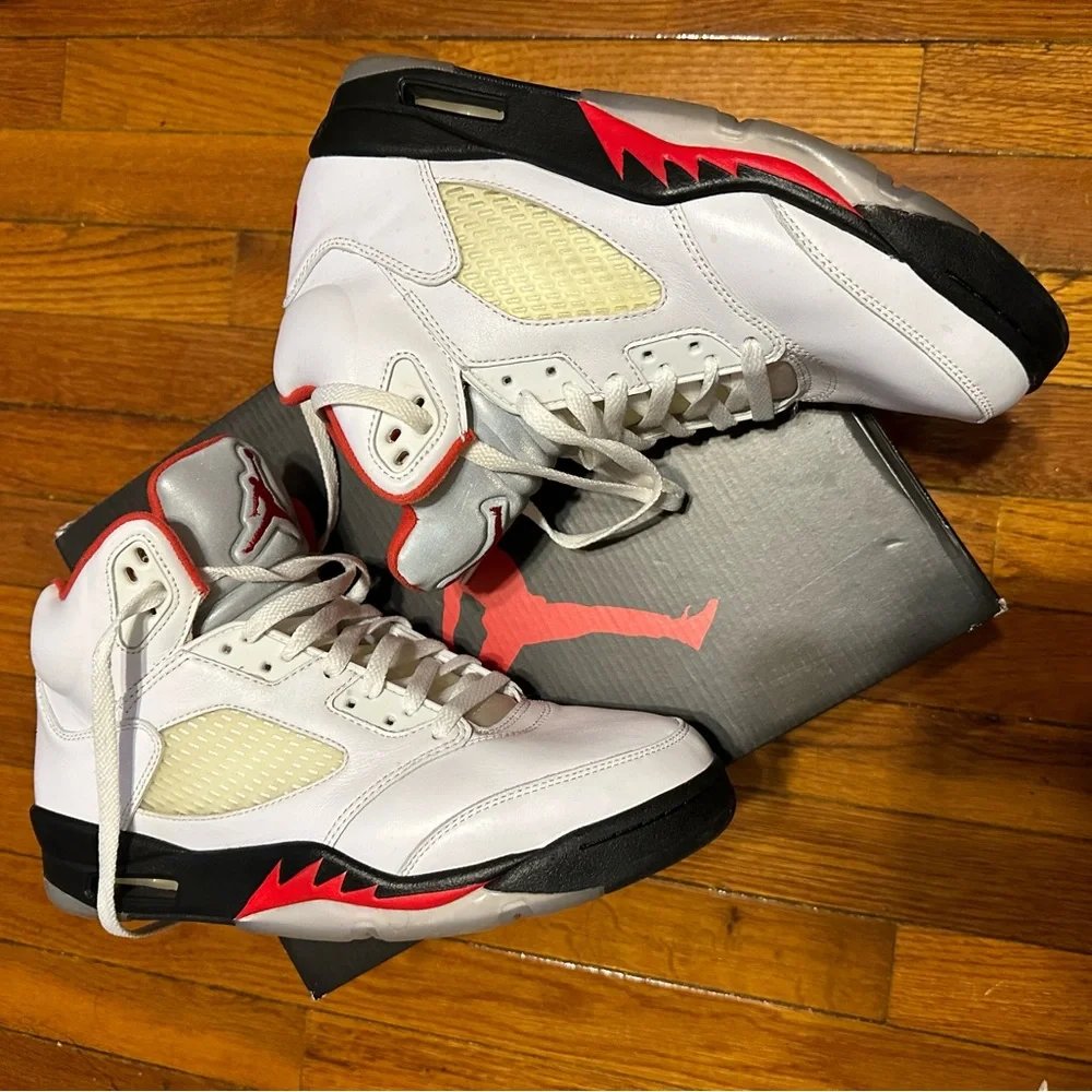 Fire red jordan 5s - Picture 1 of 4